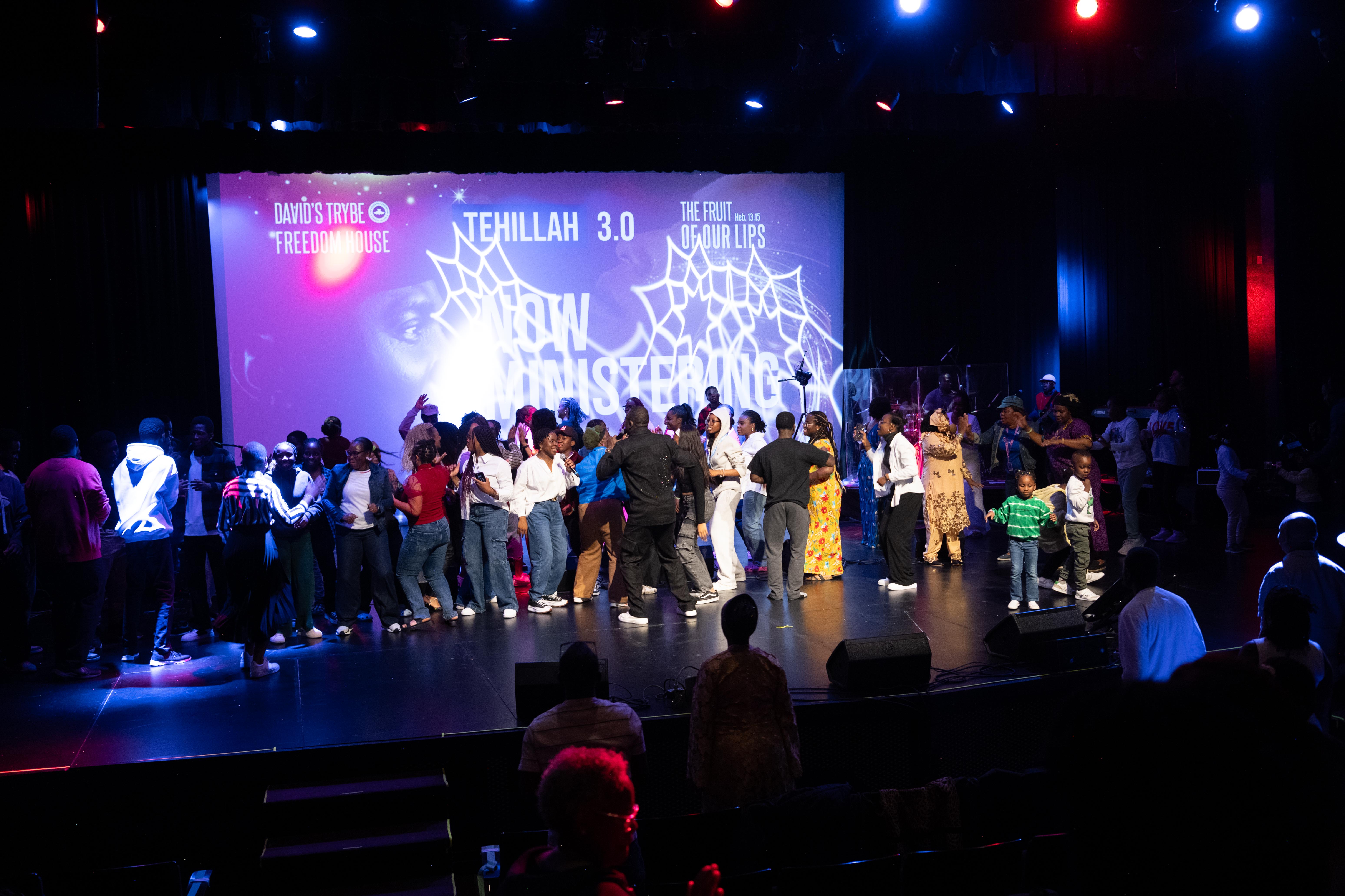 Stage lighting and atmosphere